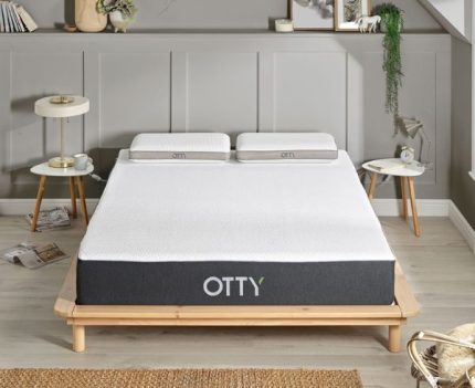 otty original hybrid emperor mattress