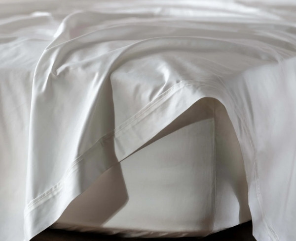 White 1000 Thread Count Supima Cotton Emperor Flat Sheet v1 White 1000 Thread Count Supima Cotton Emperor Flat Sheet